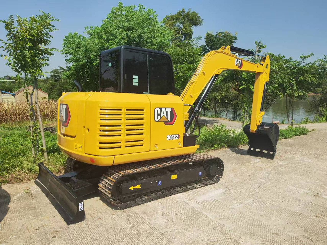 حفار زاحف CATERPILLAR 306E2: صورة 1