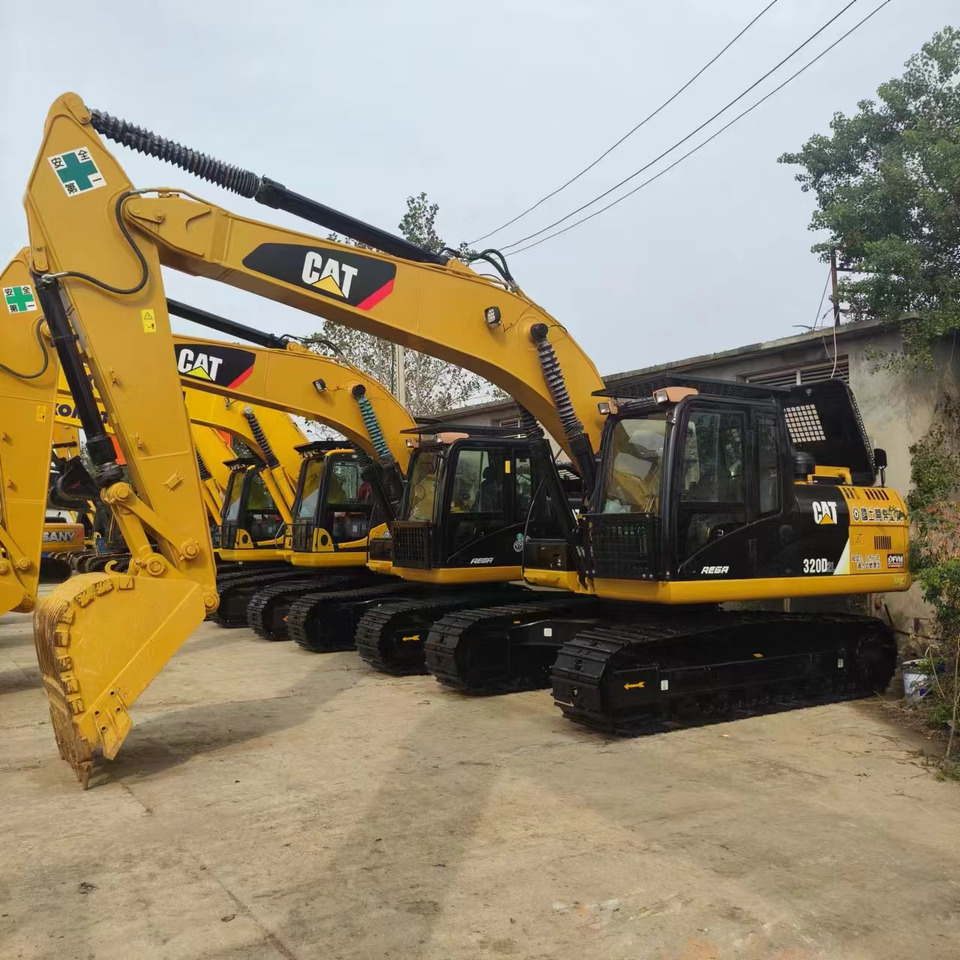 CATERPILLAR 320D2L - حفار زاحف: صورة 2 CATERPILLAR 320D2L - حفار زاحف: صورة 2