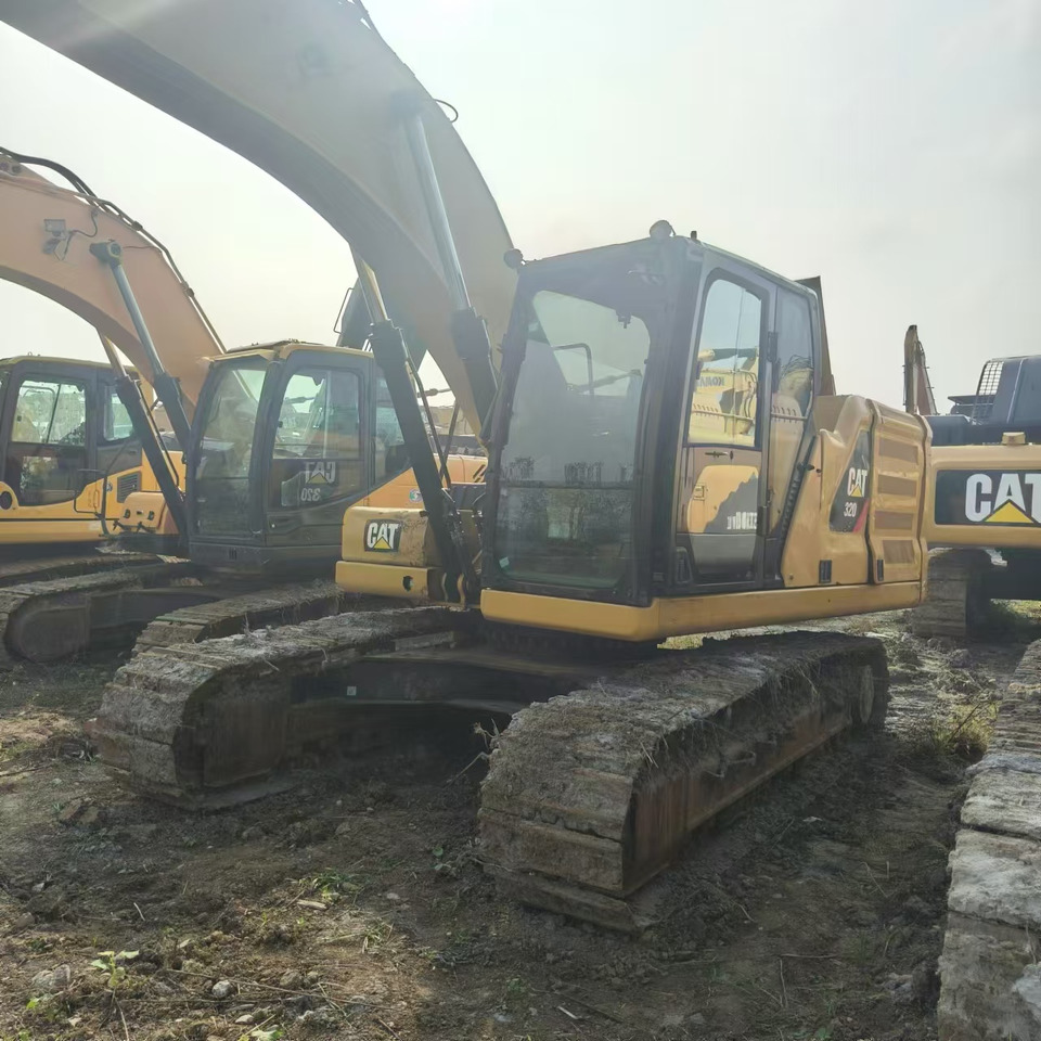 CATERPILLAR 320GC - حفار زاحف: صورة 2 CATERPILLAR 320GC - حفار زاحف: صورة 2