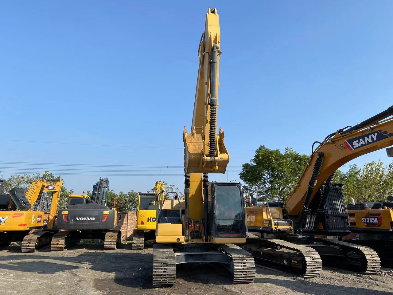 CATERPILLAR 320GC - حفار زاحف: صورة 1 CATERPILLAR 320GC - حفار زاحف: صورة 1
