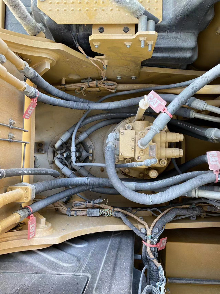 CATERPILLAR 320GC - حفار زاحف: صورة 5 CATERPILLAR 320GC - حفار زاحف: صورة 5