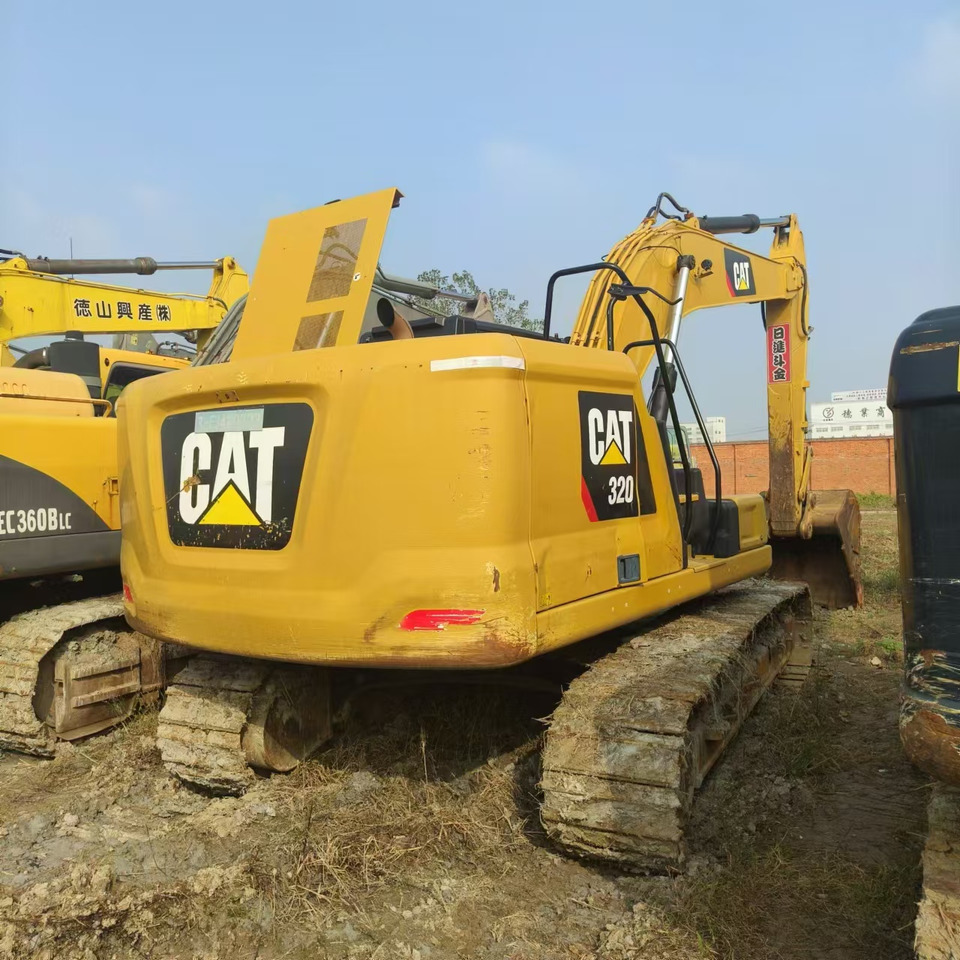 CATERPILLAR 320GC - حفار زاحف: صورة 1 CATERPILLAR 320GC - حفار زاحف: صورة 1
