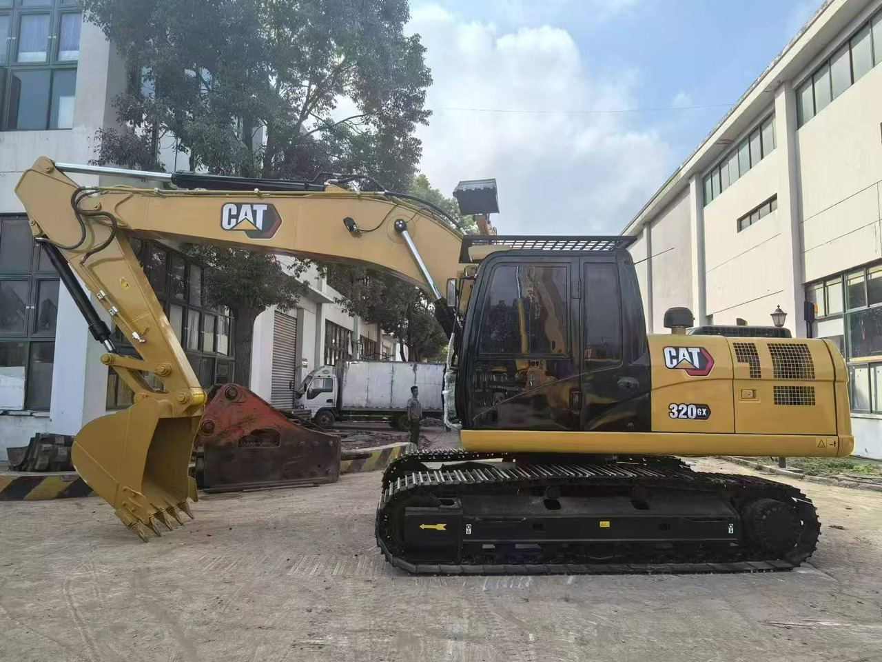 CATERPILLAR 320GX - حفار زاحف: صورة 1 CATERPILLAR 320GX - حفار زاحف: صورة 1