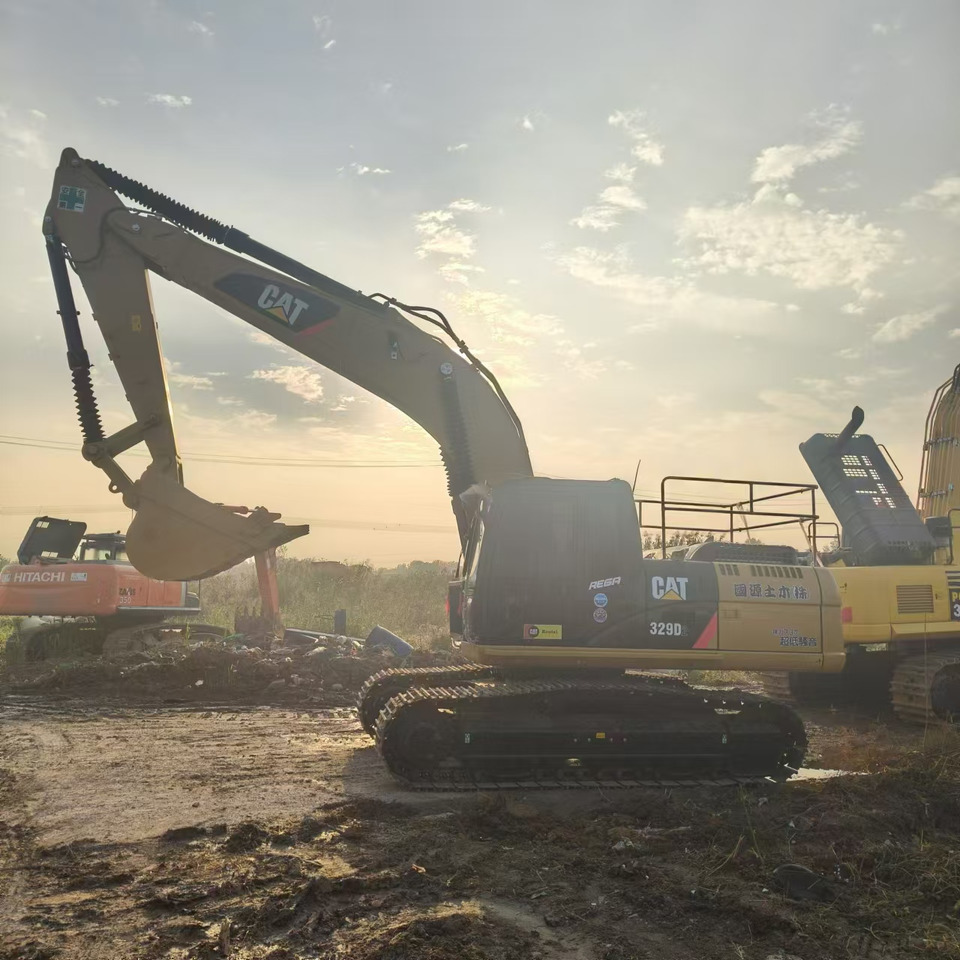 CATERPILLAR 329D2 - حفار زاحف: صورة 4 CATERPILLAR 329D2 - حفار زاحف: صورة 4