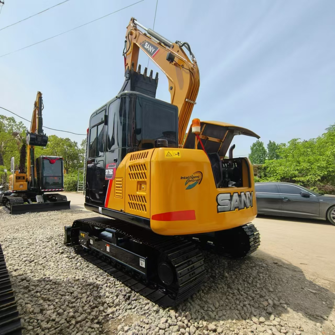 CATERPILLAR - حفار صغير: صورة 5 CATERPILLAR - حفار صغير: صورة 5