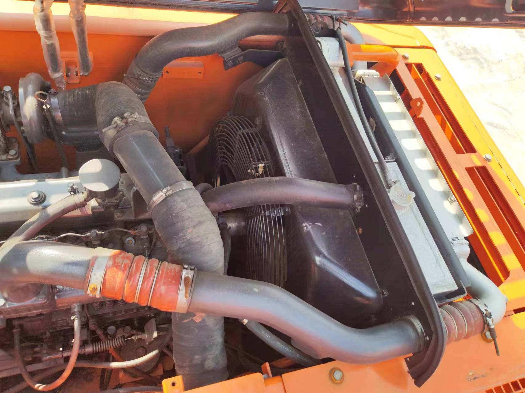 حفار زاحف DOOSAN DX225: صورة 15 حفار زاحف DOOSAN DX225: صورة 15