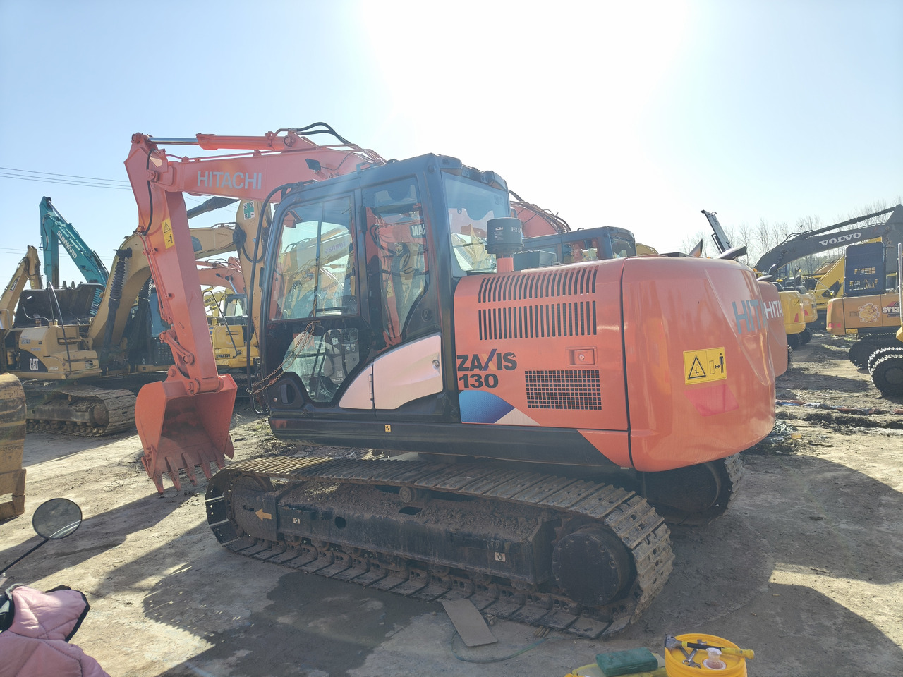 HITACHI ZX130H-5A - حفار زاحف: صورة 1 HITACHI ZX130H-5A - حفار زاحف: صورة 1