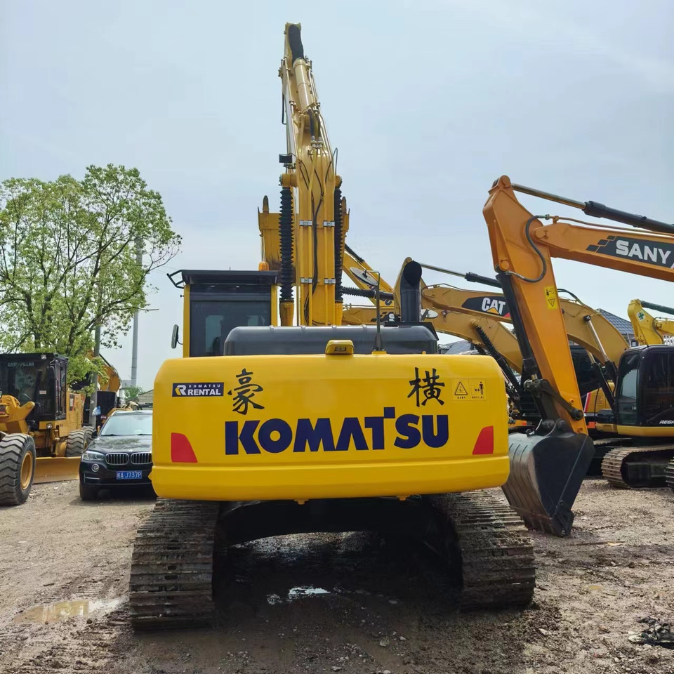 KOMATSU PC240LC-8 - حفار زاحف: صورة 3 KOMATSU PC240LC-8 - حفار زاحف: صورة 3