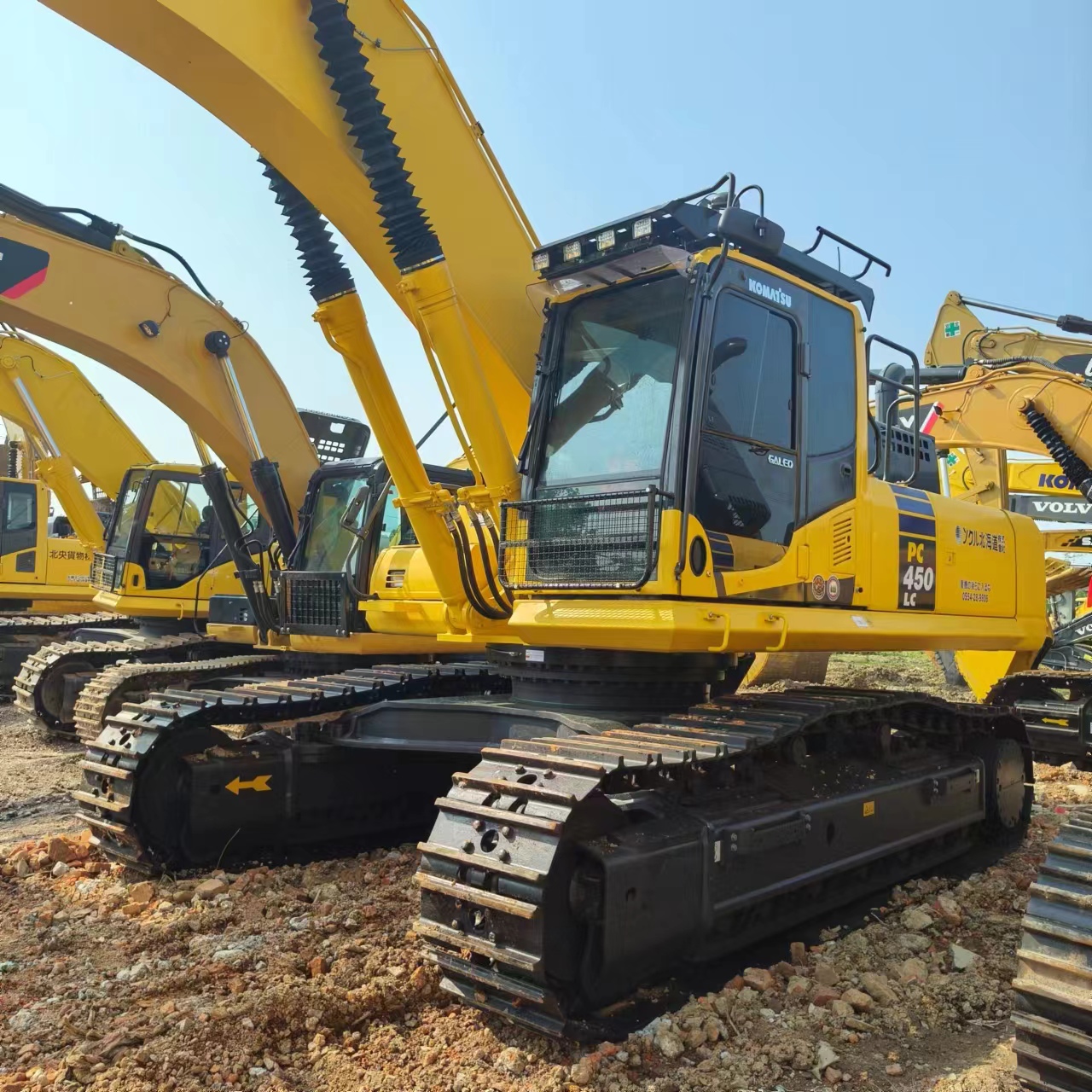 KOMATSU PC450 - حفار زاحف: صورة 3 KOMATSU PC450 - حفار زاحف: صورة 3