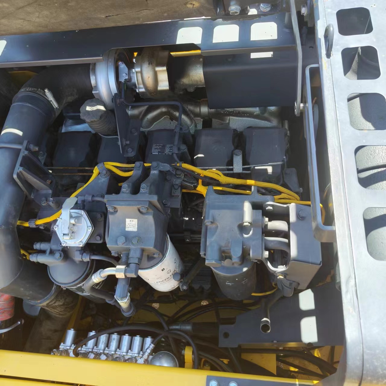 حفار زاحف KOMATSU PC450: صورة 10