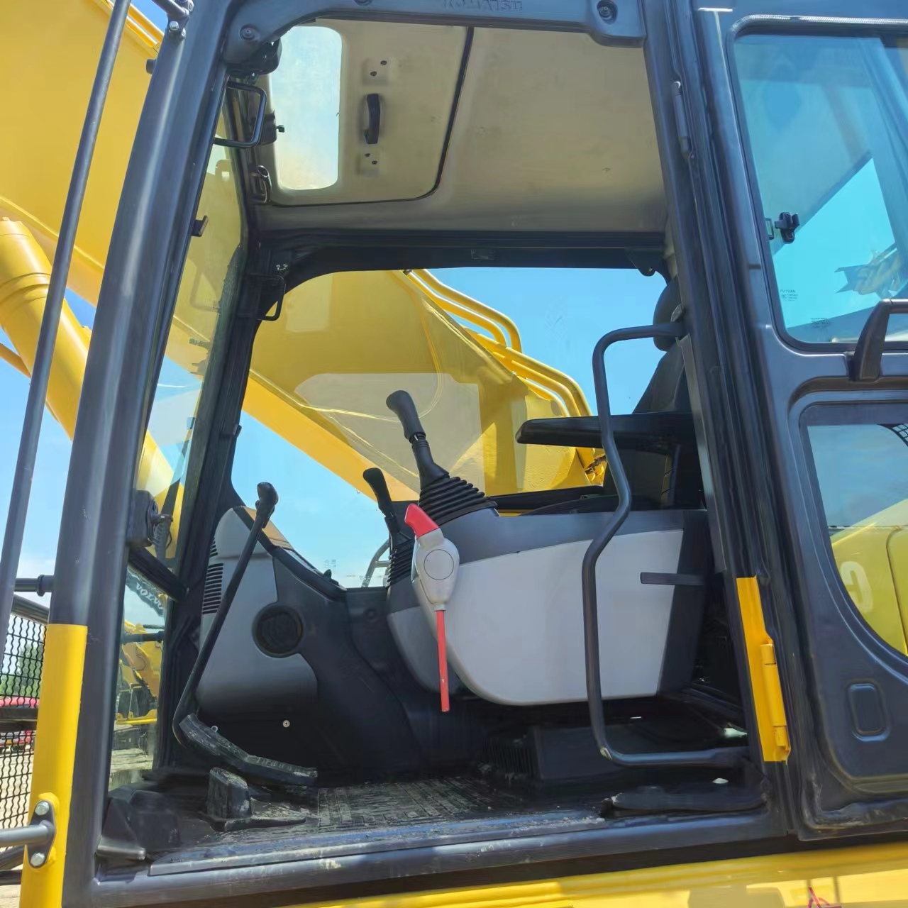 حفار زاحف KOMATSU PC450: صورة 13
