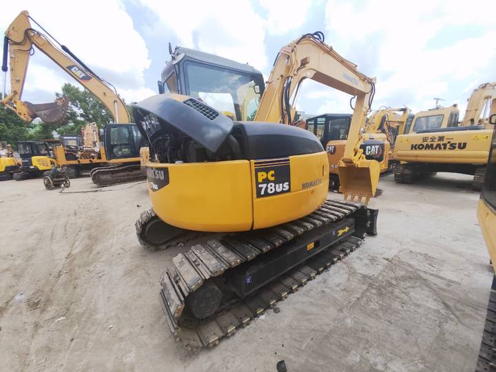 KOMATSU PC78US - حفار صغير: صورة 1 KOMATSU PC78US - حفار صغير: صورة 1