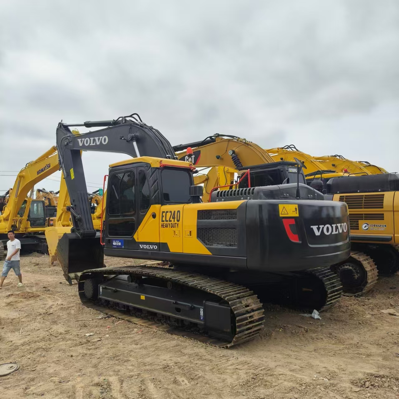 VOLVO EC240 - حفار زاحف: صورة 2 VOLVO EC240 - حفار زاحف: صورة 2