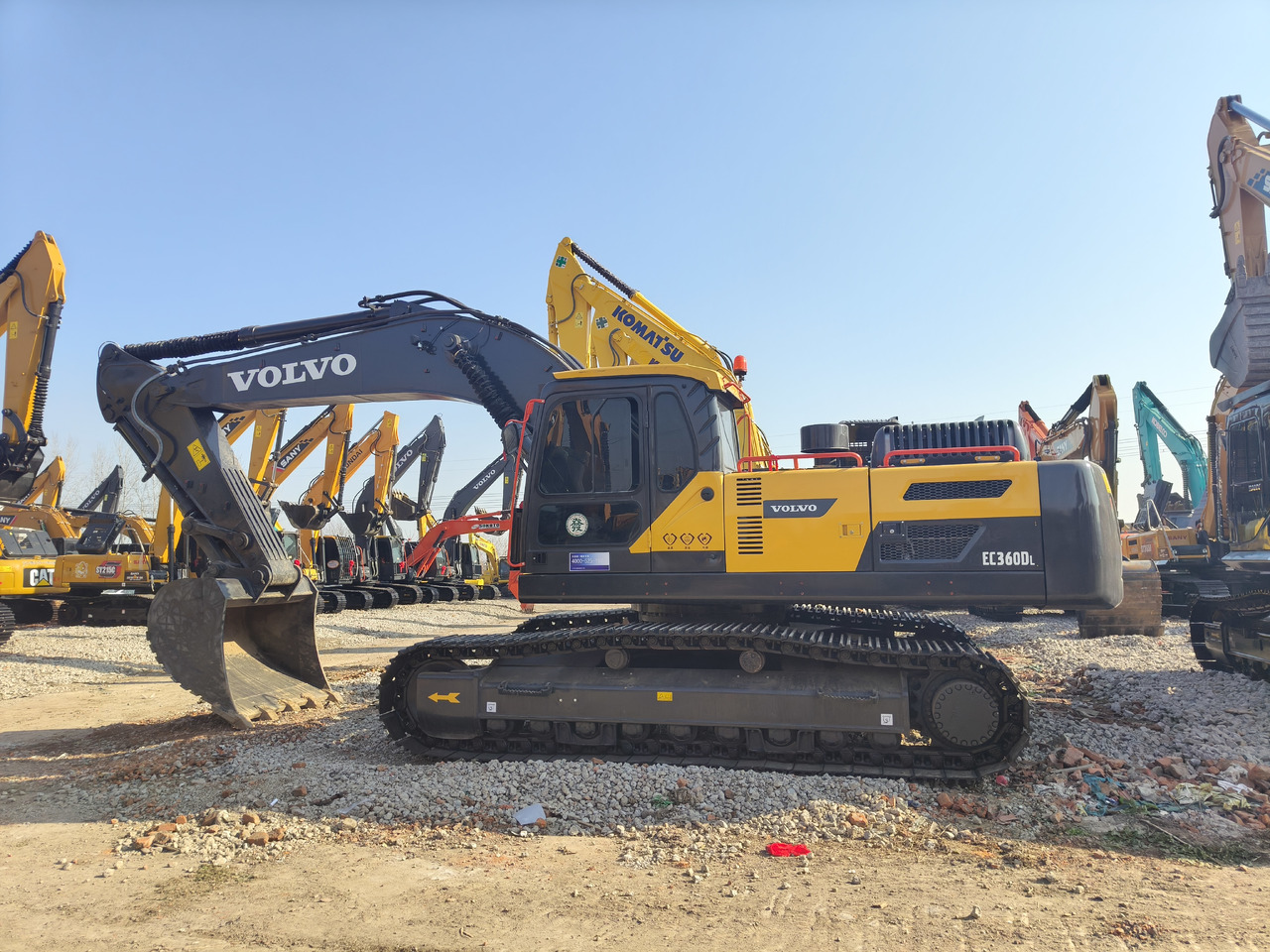 VOLVO EC360 - حفار زاحف: صورة 1 VOLVO EC360 - حفار زاحف: صورة 1