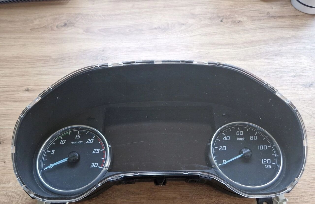 Bedford F-MAX JC46-10849-AP Ford F-MAX - لوحة العدادات - شاحنة: صورة 3 Bedford F-MAX JC46-10849-AP Ford F-MAX - لوحة العدادات - شاحنة: صورة 3