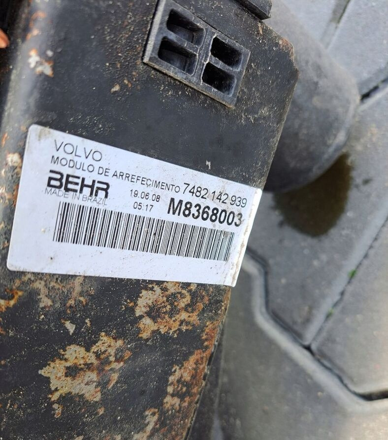 Behr KOMPLET CHŁODNIC VOLVO FL RENAULT MIDLUM DXI 7 - مشعاع - شاحنة: صورة 3 Behr KOMPLET CHŁODNIC VOLVO FL RENAULT MIDLUM DXI 7 - مشعاع - شاحنة: صورة 3