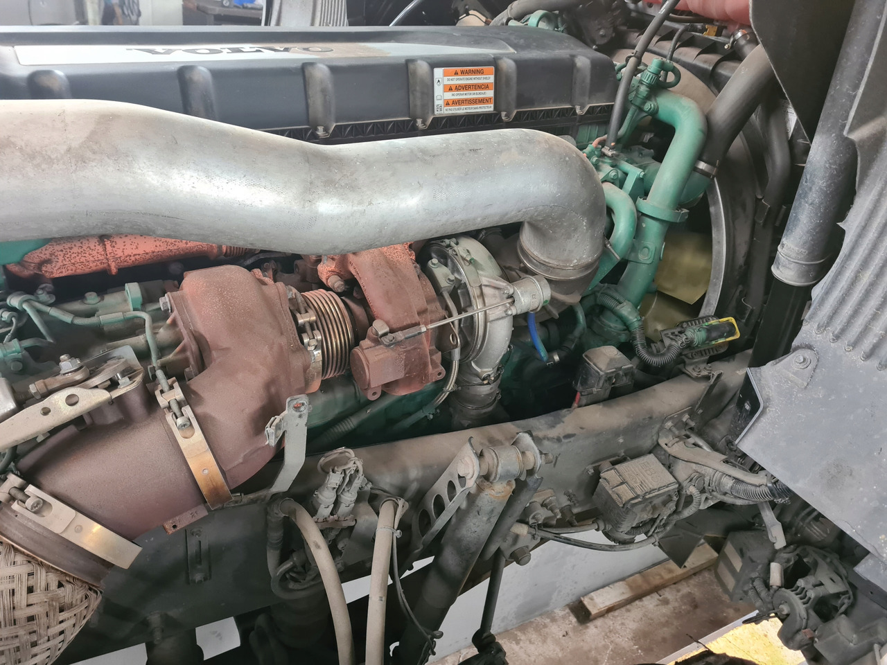 KOMPLETNY VOLVO FH 5 FM 5 D13K 460 TC EUVI K8 I-SAVE TR25E2 EURO 6 - محرك: صورة 1 KOMPLETNY VOLVO FH 5 FM 5 D13K 460 TC EUVI K8 I-SAVE TR25E2 EURO 6 - محرك: صورة 1