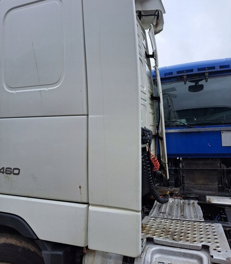 OWIEWKA LEWA SPOILER ZAKABINOWY VOLVO FH 12 13 - الإيروديناميكية/ الجناح الخلفي - شاحنة: صورة 2 OWIEWKA LEWA SPOILER ZAKABINOWY VOLVO FH 12 13 - الإيروديناميكية/ الجناح الخلفي - شاحنة: صورة 2