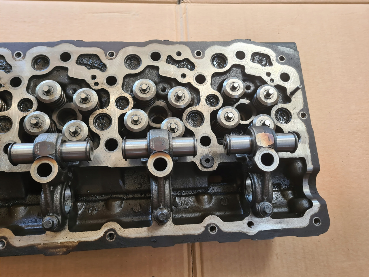 RENAULT GŁOWICA SILNIKA RENAULT GAMA D WIDE DTI 8 VOLVO FL FE D8K - رأس أسطوانية: صورة 5 RENAULT GŁOWICA SILNIKA RENAULT GAMA D WIDE DTI 8 VOLVO FL FE D8K - رأس أسطوانية: صورة 5