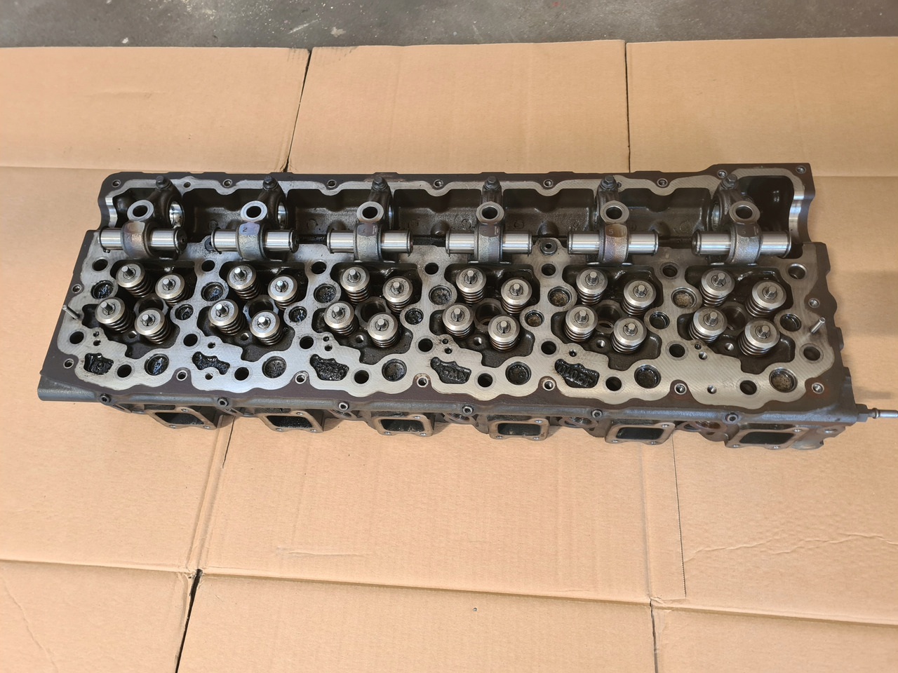 RENAULT GŁOWICA SILNIKA RENAULT GAMA D WIDE DTI 8 VOLVO FL FE D8K - رأس أسطوانية: صورة 2 RENAULT GŁOWICA SILNIKA RENAULT GAMA D WIDE DTI 8 VOLVO FL FE D8K - رأس أسطوانية: صورة 2