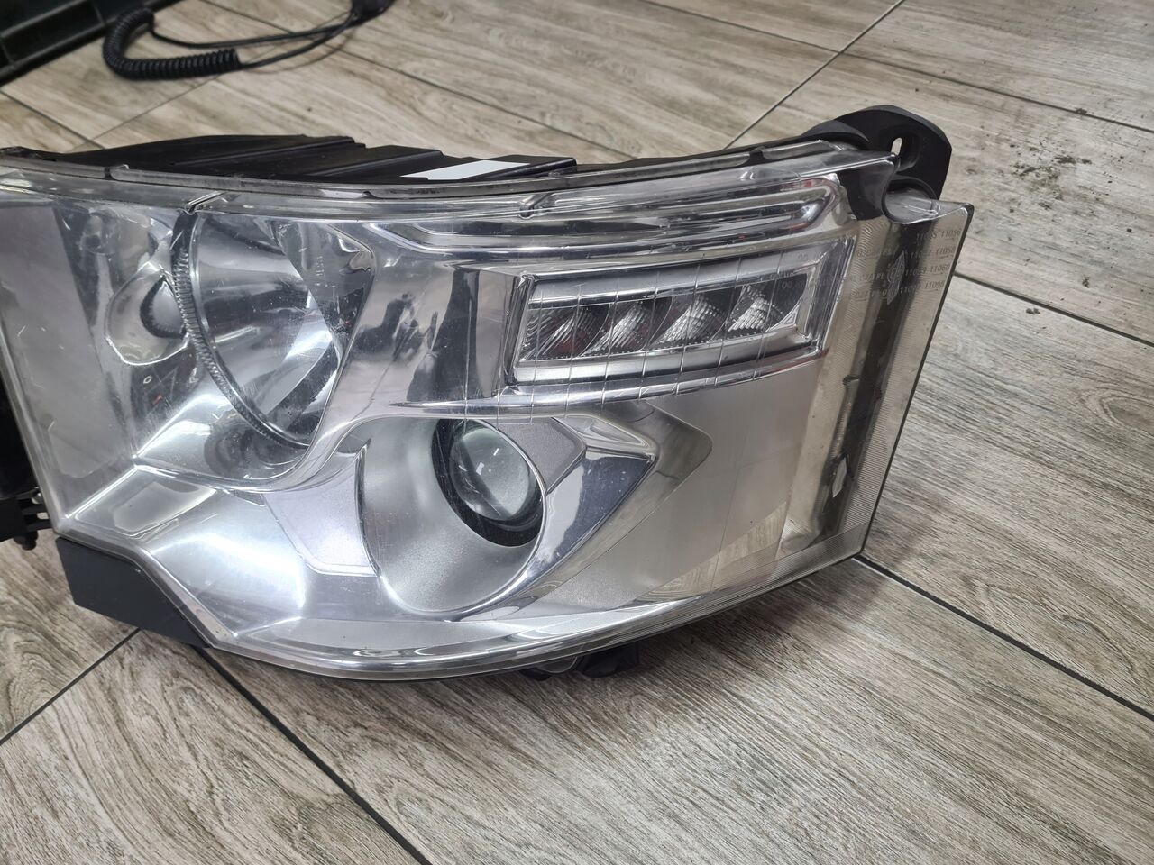 RENAULT LAMPA LEWA REFLEKTOR H7 RENAULT GAMA T RANGE ORYGINAŁ - المصابيح الأمامية - شاحنة: صورة 4 RENAULT LAMPA LEWA REFLEKTOR H7 RENAULT GAMA T RANGE ORYGINAŁ - المصابيح الأمامية - شاحنة: صورة 4