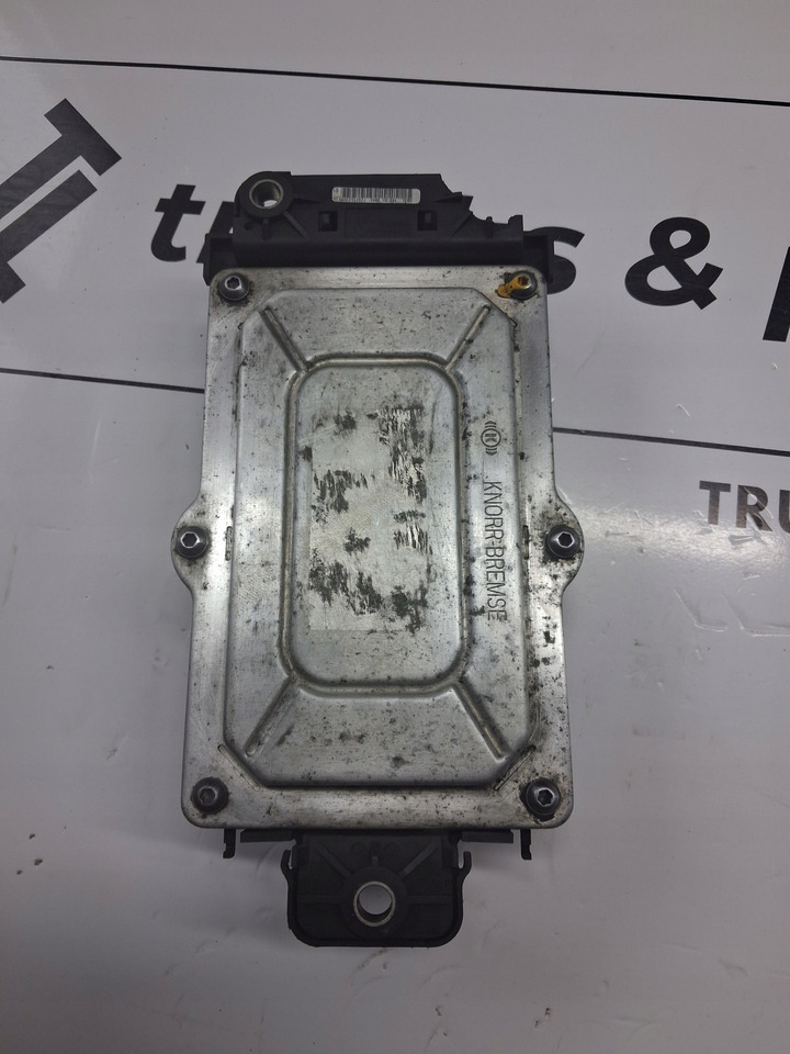 STEROWNIK MODUŁ EBS 7 ECU VOLVO FH 4 FM 4 21924945 - النظام الكهربائي: صورة 3 STEROWNIK MODUŁ EBS 7 ECU VOLVO FH 4 FM 4 21924945 - النظام الكهربائي: صورة 3