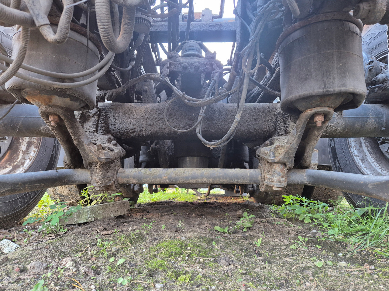 VOLVO BELKA OŚ TYŁ WLECZONA PODNOSZONA KOMPLETNA VOLVO FH FM FMX RENAULT - نظام التعليق: صورة 4 VOLVO BELKA OŚ TYŁ WLECZONA PODNOSZONA KOMPLETNA VOLVO FH FM FMX RENAULT - نظام التعليق: صورة 4