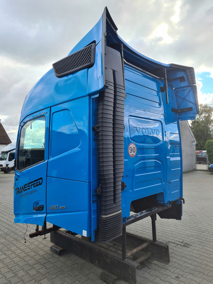 VOLVO KABINA KOMPLETNA VOLVO FH 5 EURO 6 I-SAVE GLOBETROTTER - كابينة - شاحنة ذات ستائر جانبية: صورة 5 VOLVO KABINA KOMPLETNA VOLVO FH 5 EURO 6 I-SAVE GLOBETROTTER - كابينة - شاحنة ذات ستائر جانبية: صورة 5