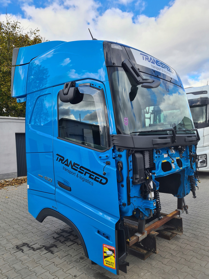 VOLVO KABINA KOMPLETNA VOLVO FH 5 EURO 6 I-SAVE GLOBETROTTER - كابينة - شاحنة ذات ستائر جانبية: صورة 1 VOLVO KABINA KOMPLETNA VOLVO FH 5 EURO 6 I-SAVE GLOBETROTTER - كابينة - شاحنة ذات ستائر جانبية: صورة 1