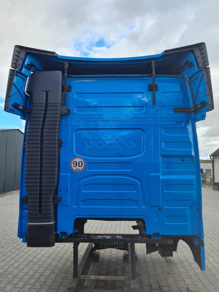 VOLVO KABINA KOMPLETNA VOLVO FH 5 EURO 6 I-SAVE GLOBETROTTER - كابينة - شاحنة ذات ستائر جانبية: صورة 4 VOLVO KABINA KOMPLETNA VOLVO FH 5 EURO 6 I-SAVE GLOBETROTTER - كابينة - شاحنة ذات ستائر جانبية: صورة 4