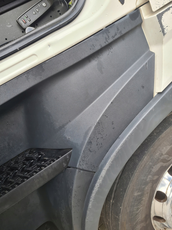 VOLVO STOPIEŃ STOPNICA KOMPLETNA LEWA STELAŻ ORYGINAŁ VOLVO FH 5 - موطئ القدم - شاحنة: صورة 3 VOLVO STOPIEŃ STOPNICA KOMPLETNA LEWA STELAŻ ORYGINAŁ VOLVO FH 5 - موطئ القدم - شاحنة: صورة 3