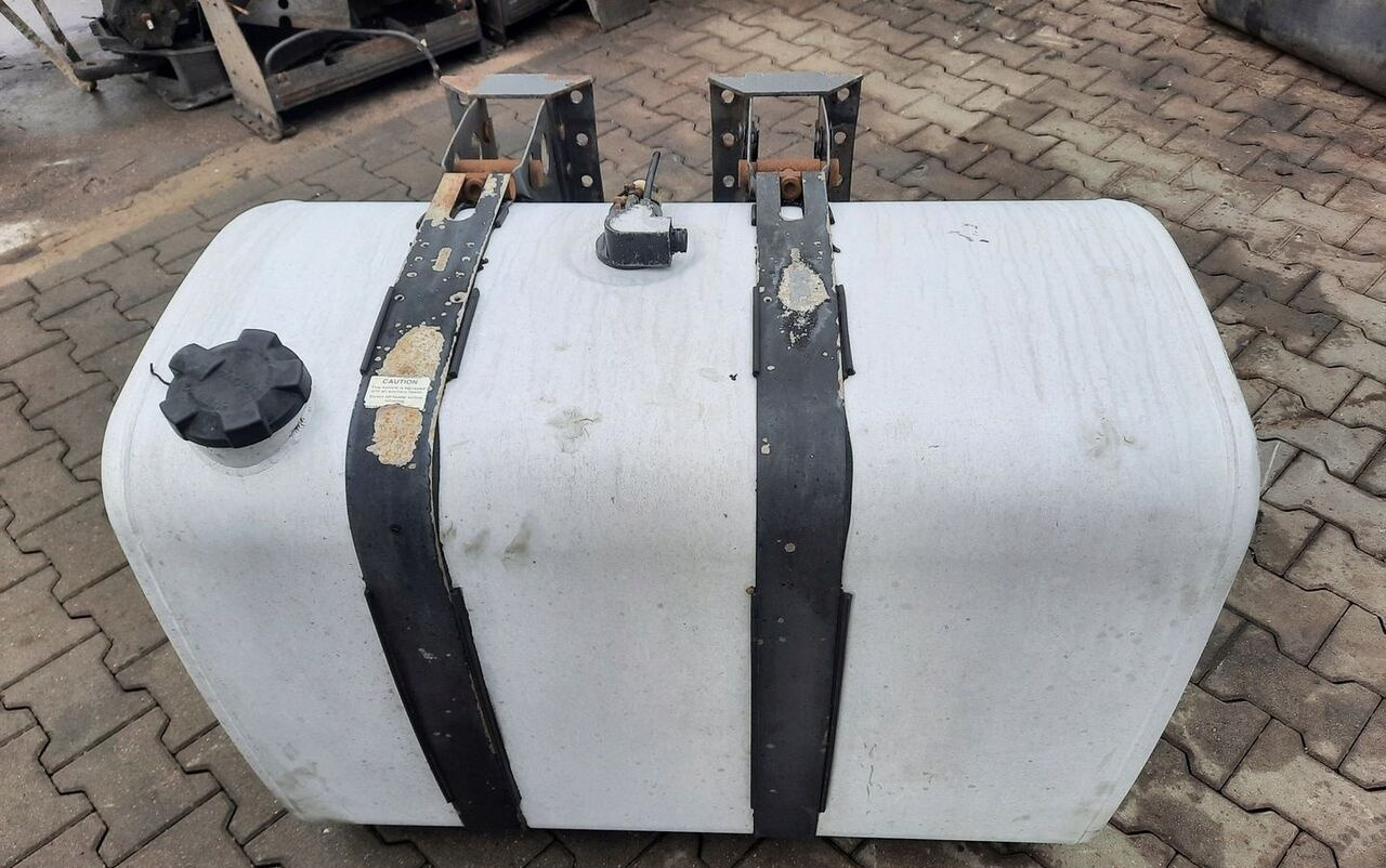 VOLVO ZBIORNIK PALIWA RENAULT DXI GAMA T VOLVO FH FM 4 5 100/70/70 - خزان الوقود - شاحنة: صورة 2 VOLVO ZBIORNIK PALIWA RENAULT DXI GAMA T VOLVO FH FM 4 5 100/70/70 - خزان الوقود - شاحنة: صورة 2