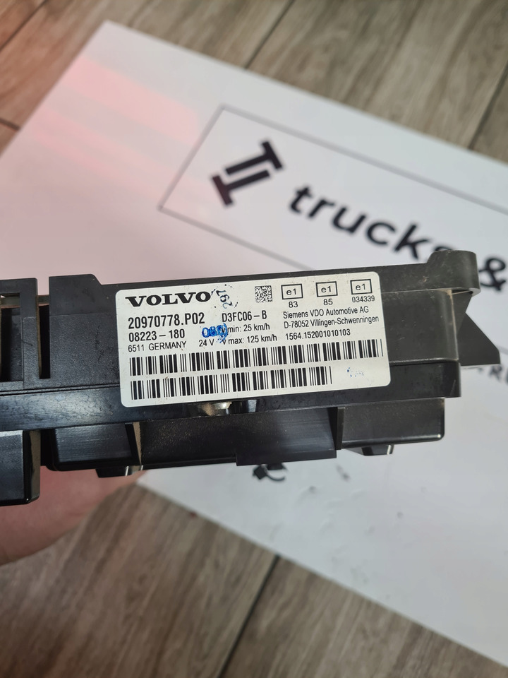 VOLVO ZEGARY LICZNIKI AUTOMAT VOLVO FL FE 20970778 - لوحة العدادات - شاحنة: صورة 4 VOLVO ZEGARY LICZNIKI AUTOMAT VOLVO FL FE 20970778 - لوحة العدادات - شاحنة: صورة 4