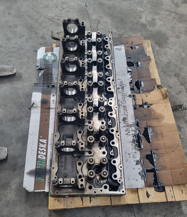 Volvo FH FM 4 RENAULT GAMA T DTI 13 truck - رأس أسطوانية - شاحنة: صورة 4 Volvo FH FM 4 RENAULT GAMA T DTI 13 truck - رأس أسطوانية - شاحنة: صورة 4
