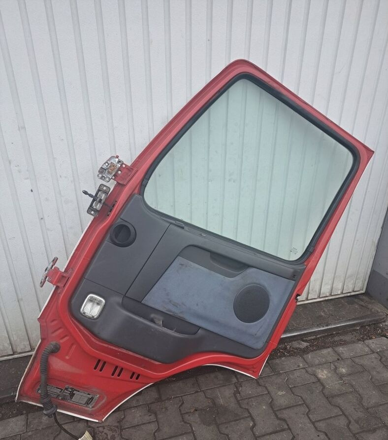 Volvo FM - باب و قطع الغيار - شاحنة: صورة 4 Volvo FM - باب و قطع الغيار - شاحنة: صورة 4