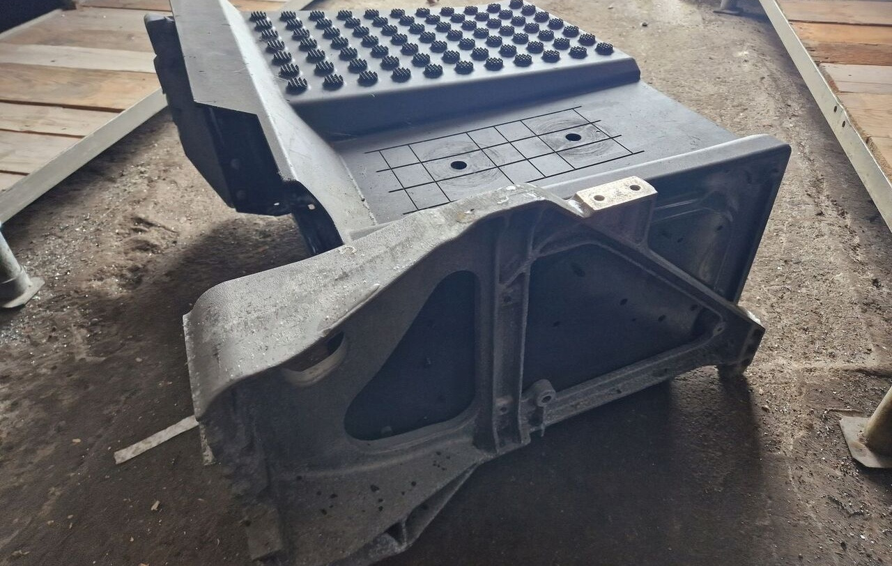 Volvo SKRZYNKA AKUMULATORÓW VOLVO FH4 FM4 FMX4 RENAULT GAMA RANGE T - بطارية - شاحنة: صورة 3 Volvo SKRZYNKA AKUMULATORÓW VOLVO FH4 FM4 FMX4 RENAULT GAMA RANGE T - بطارية - شاحنة: صورة 3