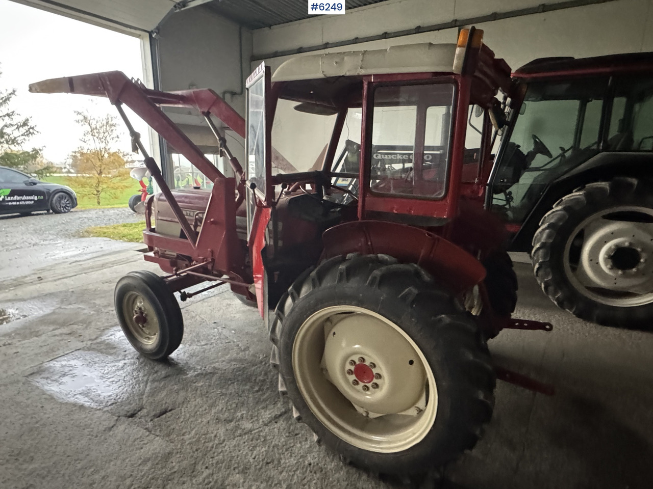 1973 International 444 w/ Bjørnerud loader and bucket. WATCH VIDEO - جرار: صورة 3 1973 International 444 w/ Bjørnerud loader and bucket. WATCH VIDEO - جرار: صورة 3
