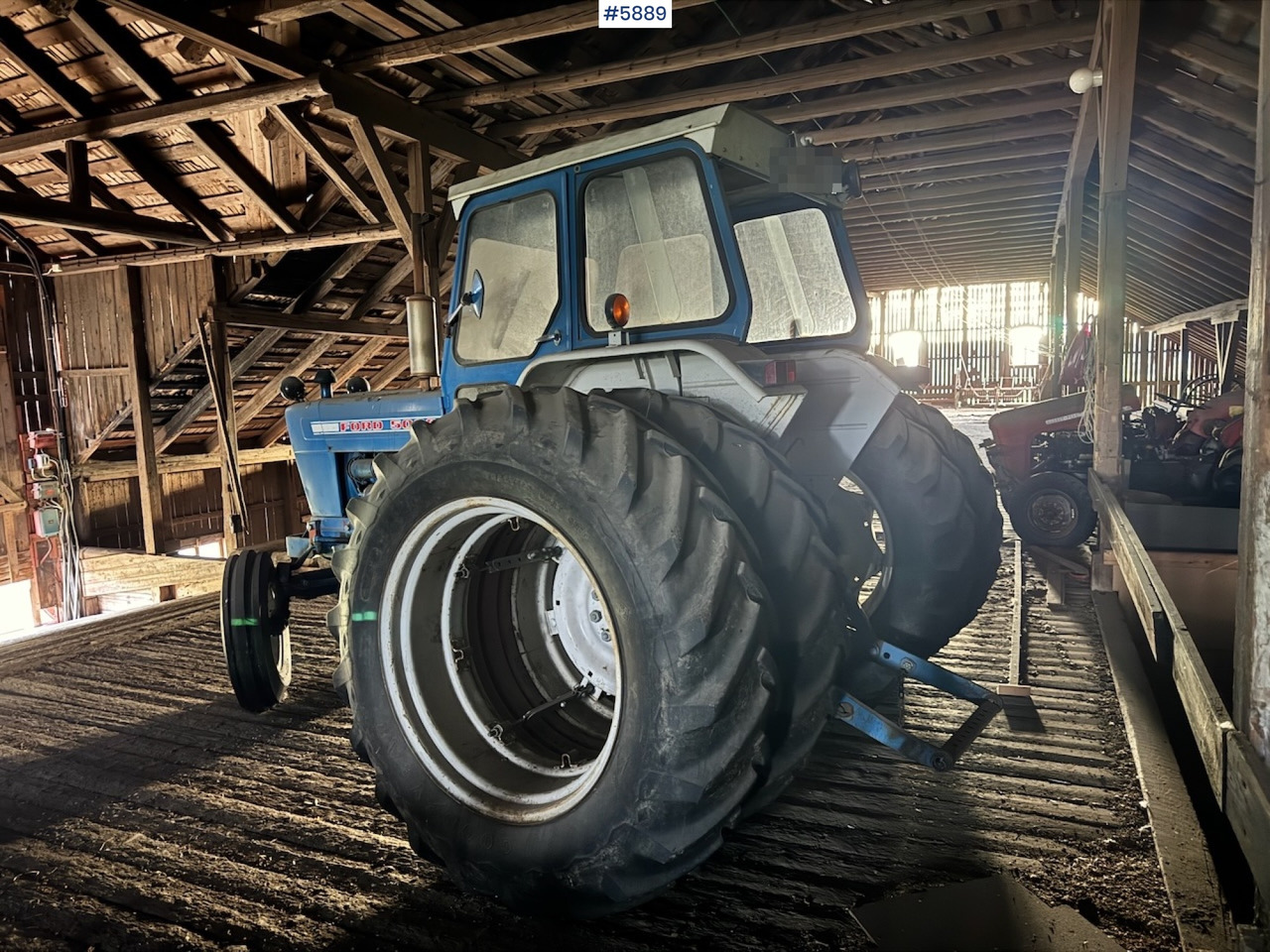 1975 Ford 5000 w/ Twin Wheels - جرار: صورة 4 1975 Ford 5000 w/ Twin Wheels - جرار: صورة 4
