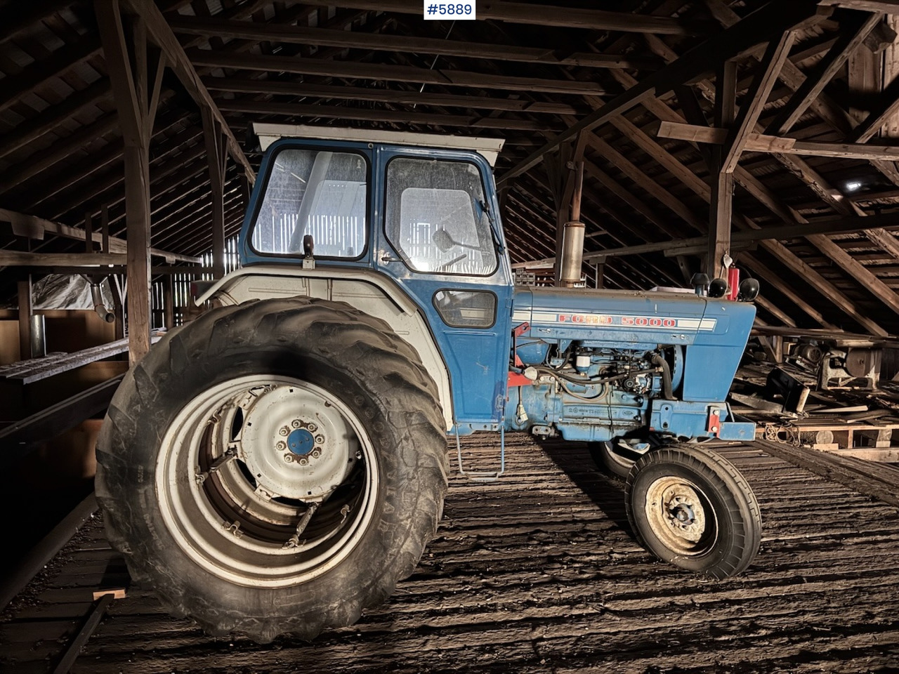 1975 Ford 5000 w/ Twin Wheels - جرار: صورة 5 1975 Ford 5000 w/ Twin Wheels - جرار: صورة 5