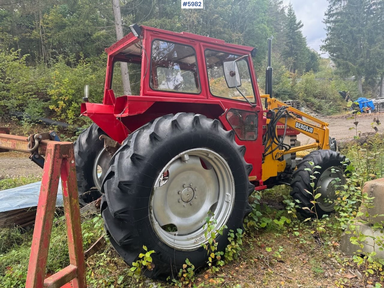 1975 Massey Ferguson 168 4x4 w/ loader - جرار: صورة 5 1975 Massey Ferguson 168 4x4 w/ loader - جرار: صورة 5