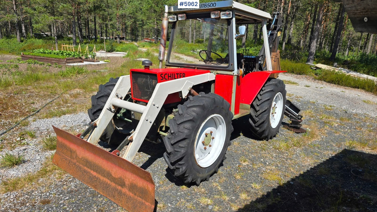 1975 Schilter UT6500 w/ Front loader, - جرار: صورة 2 1975 Schilter UT6500 w/ Front loader, - جرار: صورة 2
