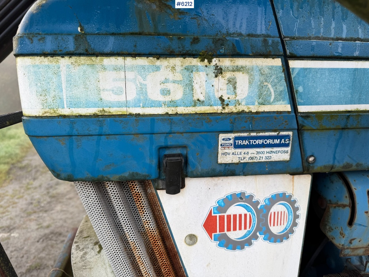 1982 Ford 5610 w/ front loader. - جرار: صورة 4 1982 Ford 5610 w/ front loader. - جرار: صورة 4