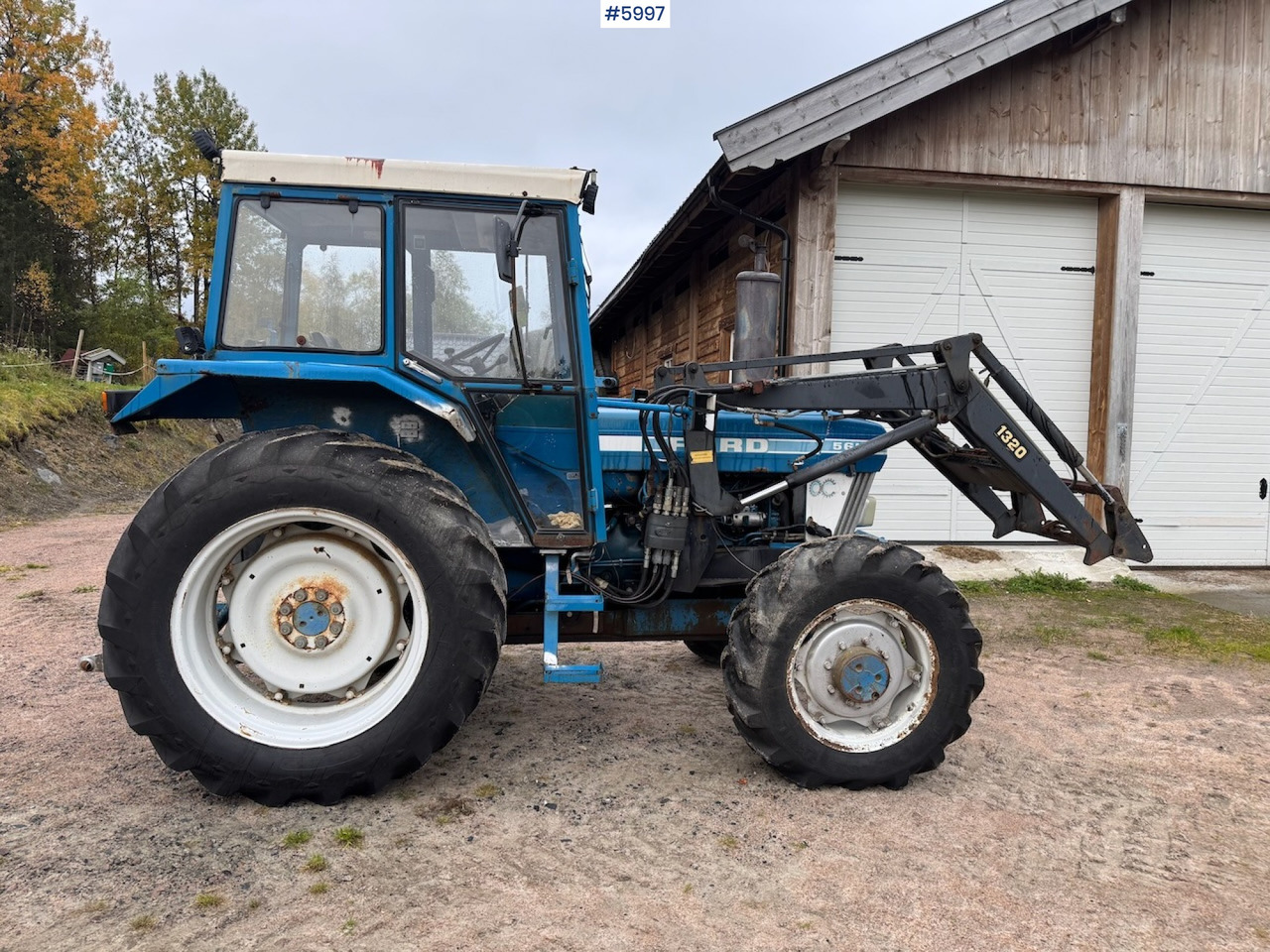 1983 Ford 5610 with Front Loader - جرار: صورة 3 1983 Ford 5610 with Front Loader - جرار: صورة 3