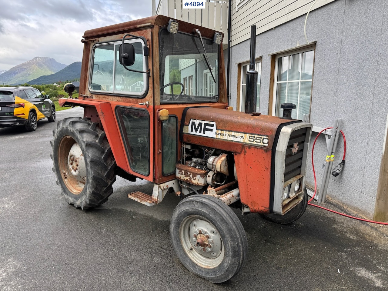 1983 Massey Ferguson 550 - جرار: صورة 1 1983 Massey Ferguson 550 - جرار: صورة 1
