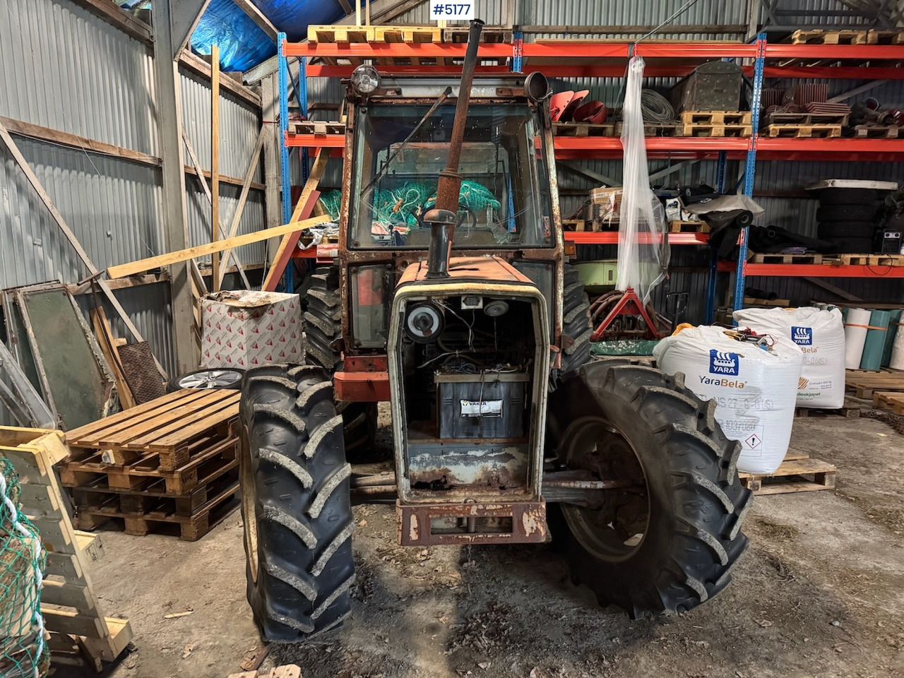 1984 Massey Ferguson 675 - جرار: صورة 3 1984 Massey Ferguson 675 - جرار: صورة 3