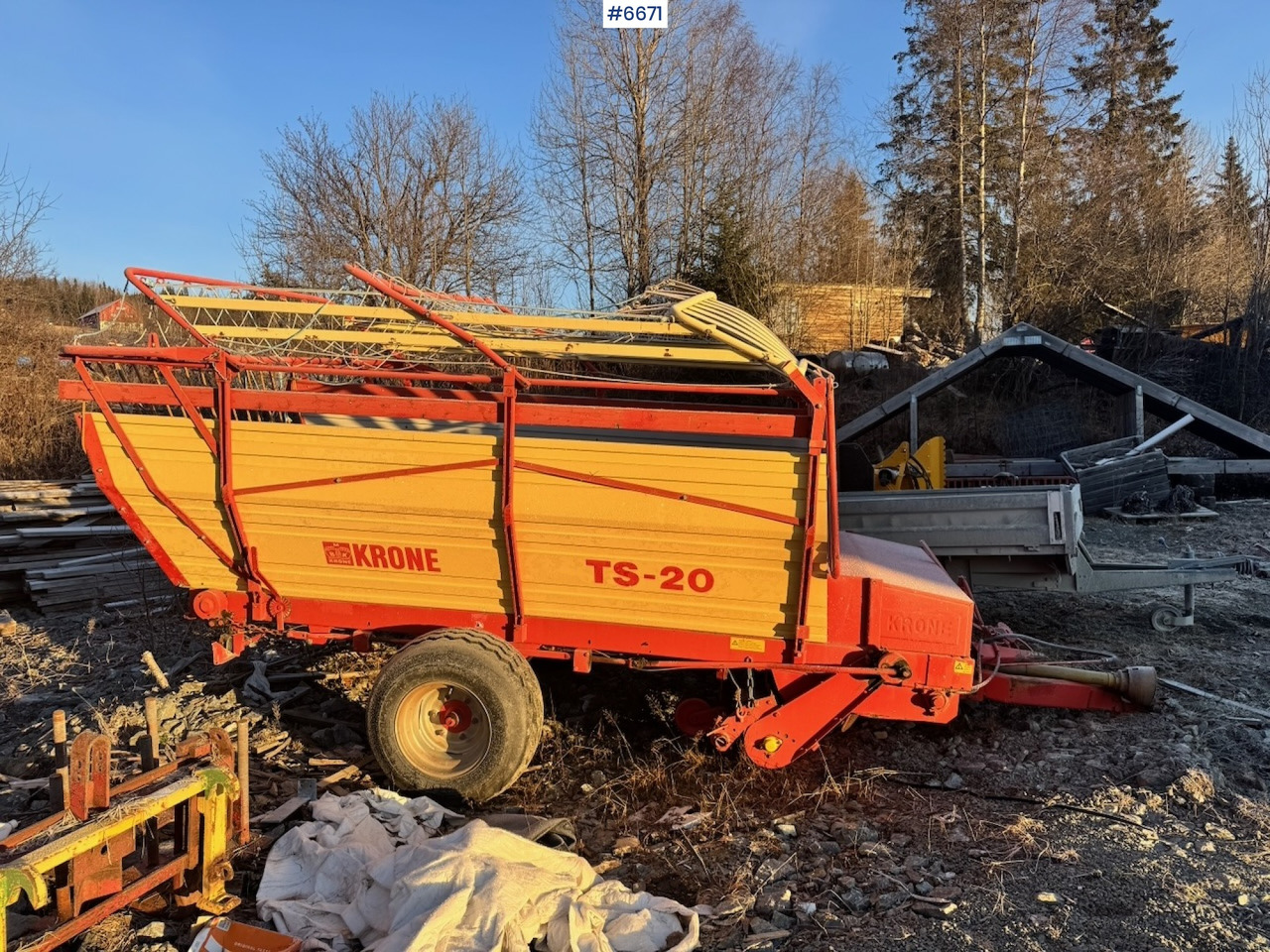 1989 Krone Unloader Trailer - ماكينات نشر التبن: صورة 1 1989 Krone Unloader Trailer - ماكينات نشر التبن: صورة 1