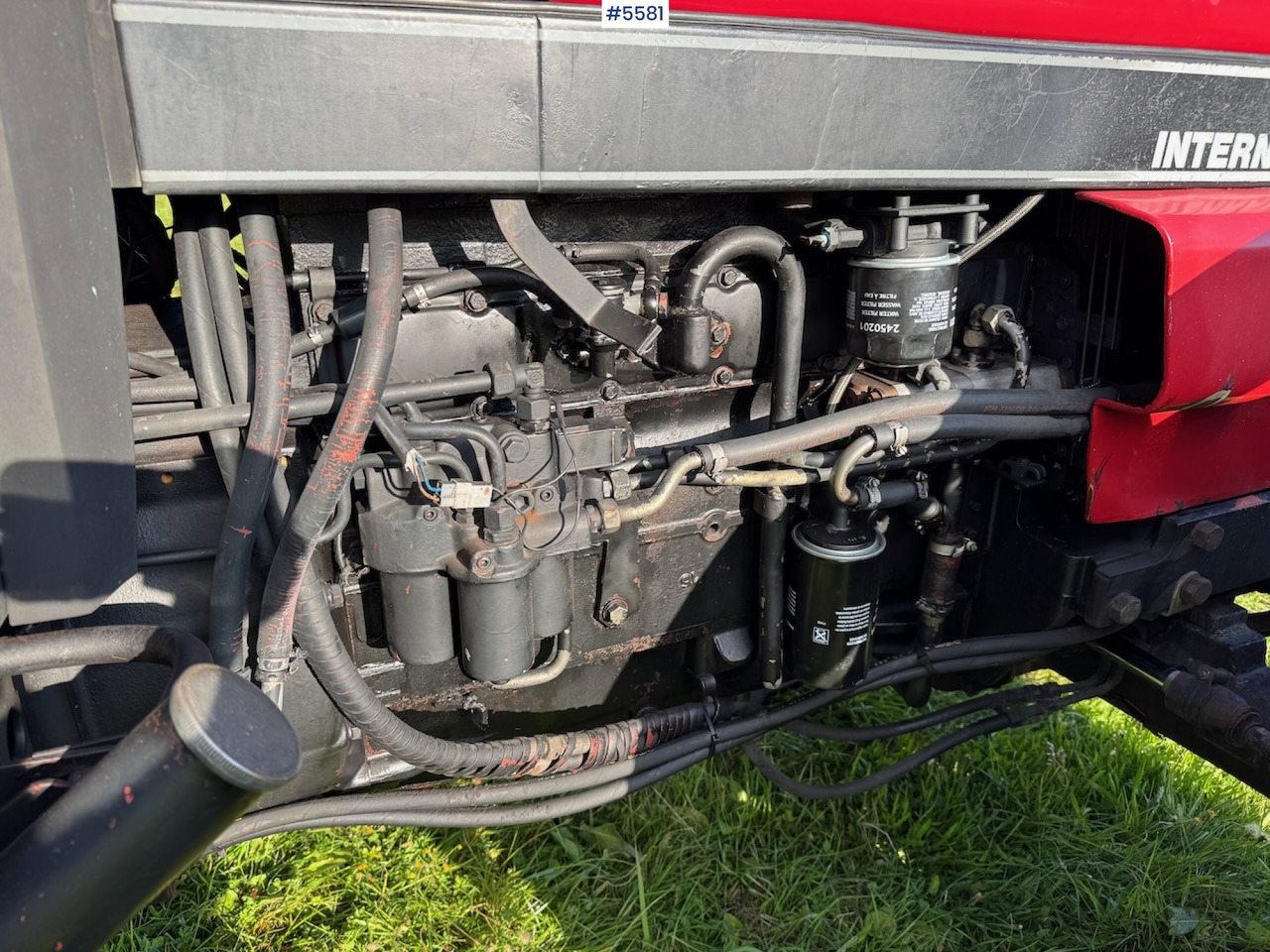 1992 Case IH 845 XL w/ front hydraulics - جرار: صورة 3 1992 Case IH 845 XL w/ front hydraulics - جرار: صورة 3