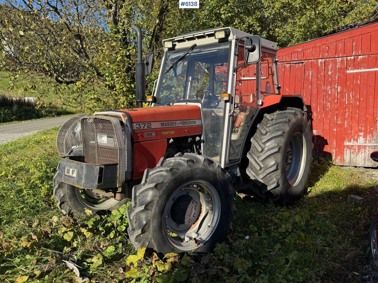 1992 Massey Ferguson 372 - جرار: صورة 2 1992 Massey Ferguson 372 - جرار: صورة 2