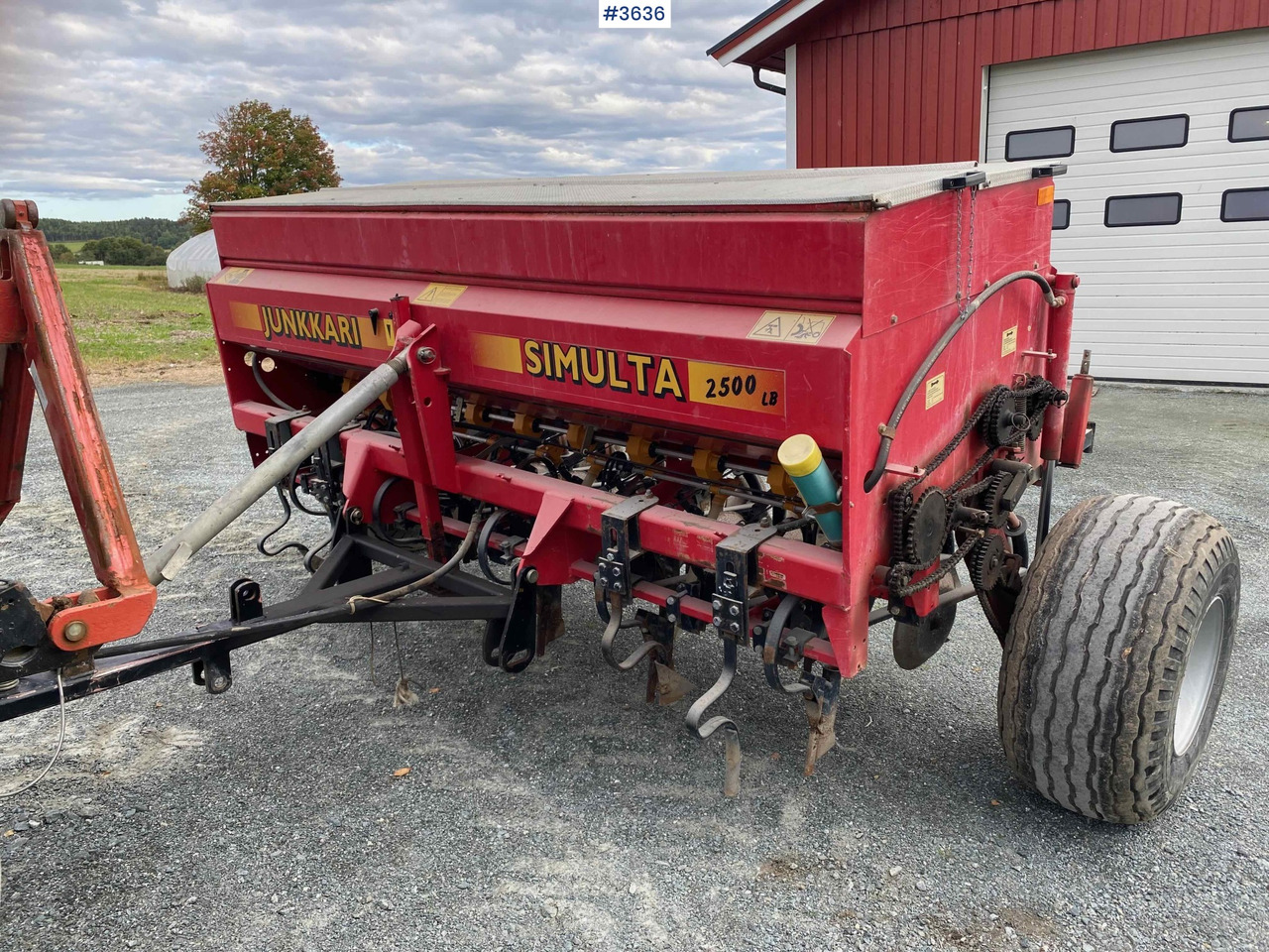 1997 Junkkari Simulta 2500 seed drill - آلة البذر: صورة 3 1997 Junkkari Simulta 2500 seed drill - آلة البذر: صورة 3