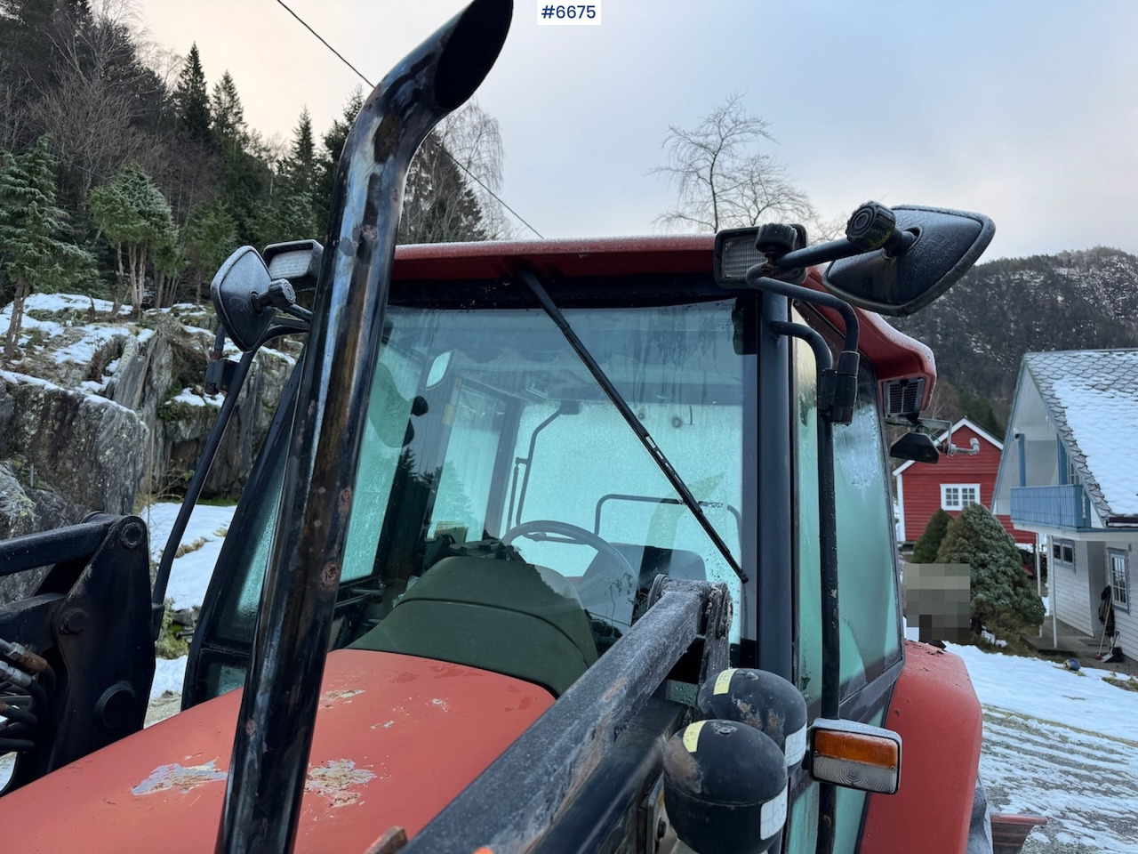 1997 New Holland L 85 w/ front loader. - جرار: صورة 5 1997 New Holland L 85 w/ front loader. - جرار: صورة 5